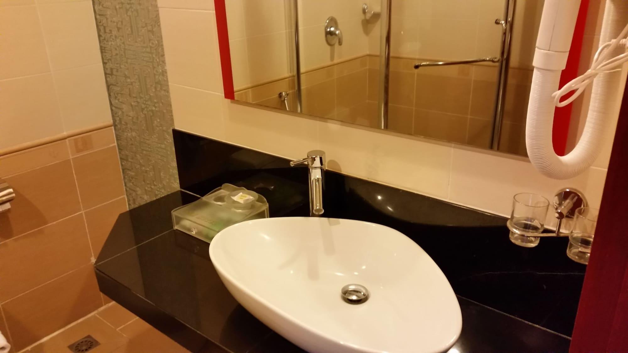 Mb Hotel Tawau Εξωτερικό φωτογραφία